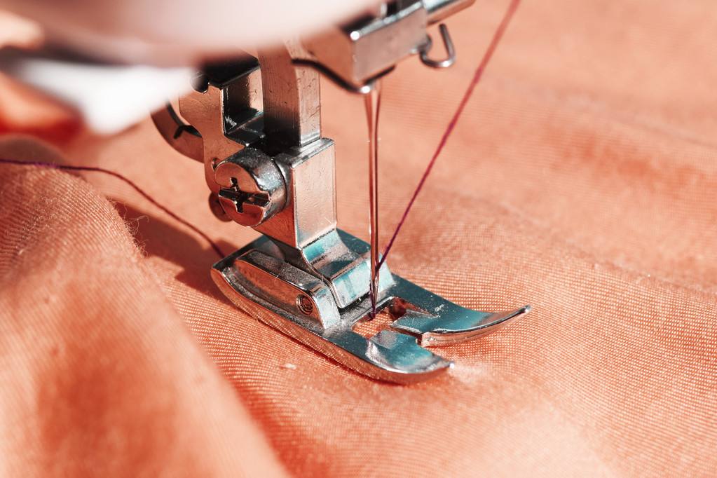 梅州西服定做需要注意的三點